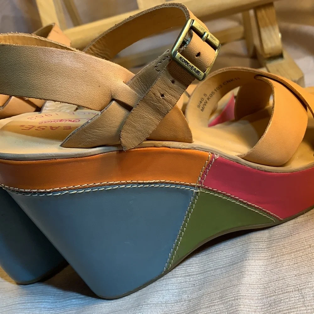 NWOT Kork-Ease leather color block wedges fun!